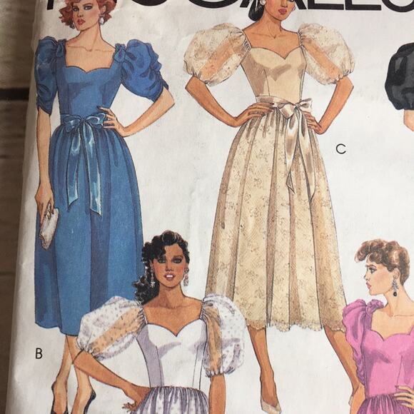 Vintage‎ 1985 McCall's Sewing Pattern 9625 Women's/Misses Formal Dress Size 6 - Picture 2 of 13